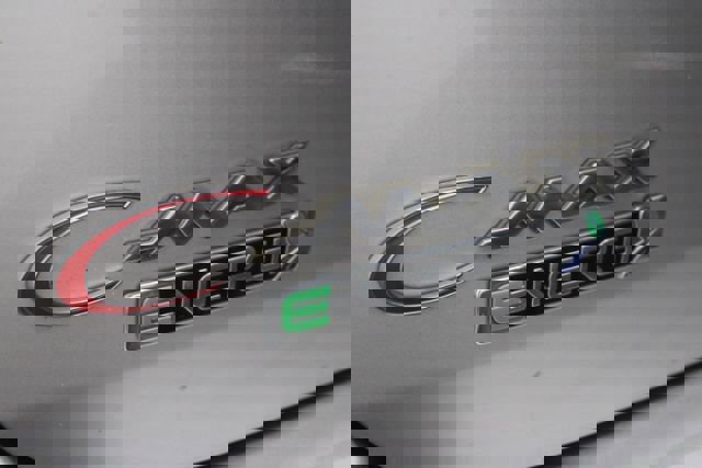 Used 2014 Ford C-MAX Energi SEL w/ Equipment Group 303A FWD image 9