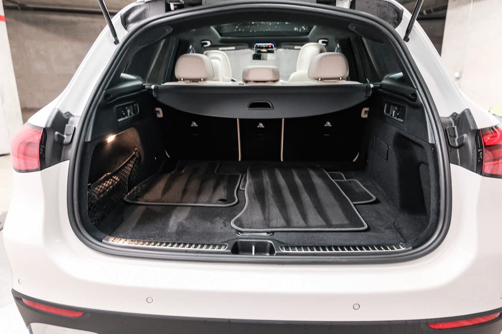 Certified 2026 Mercedes-Benz GLC 300 image 32