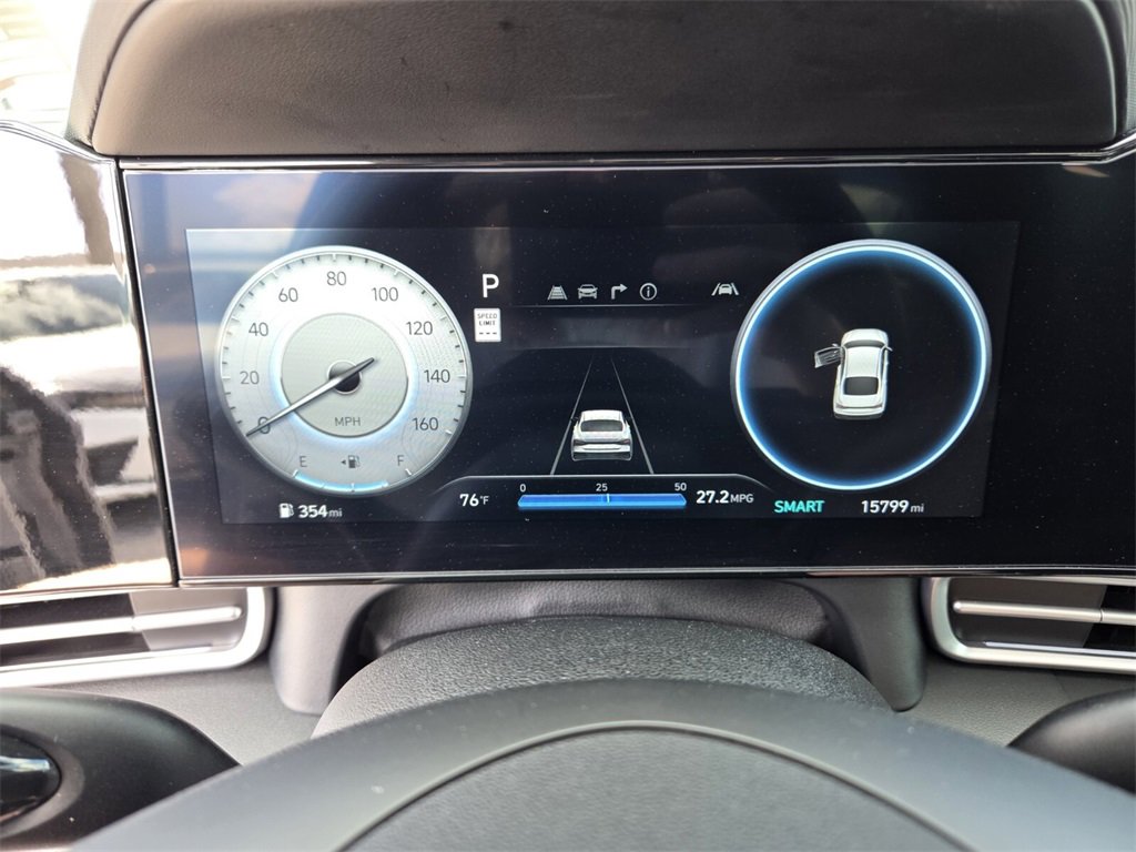 Used 2025 Hyundai Elantra SEL image 31