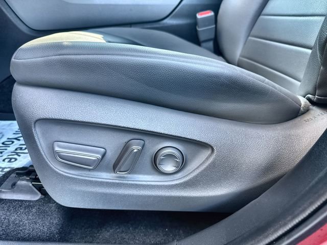 Used 2023 Toyota Highlander XLE image 20