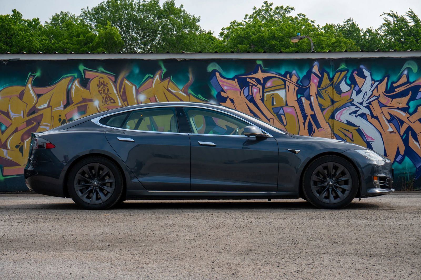 Used 2017 Tesla Model S 75D AWD/4WD image 6