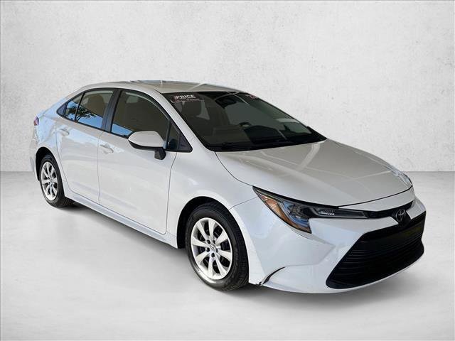 Used 2023 Toyota Corolla LE image 5