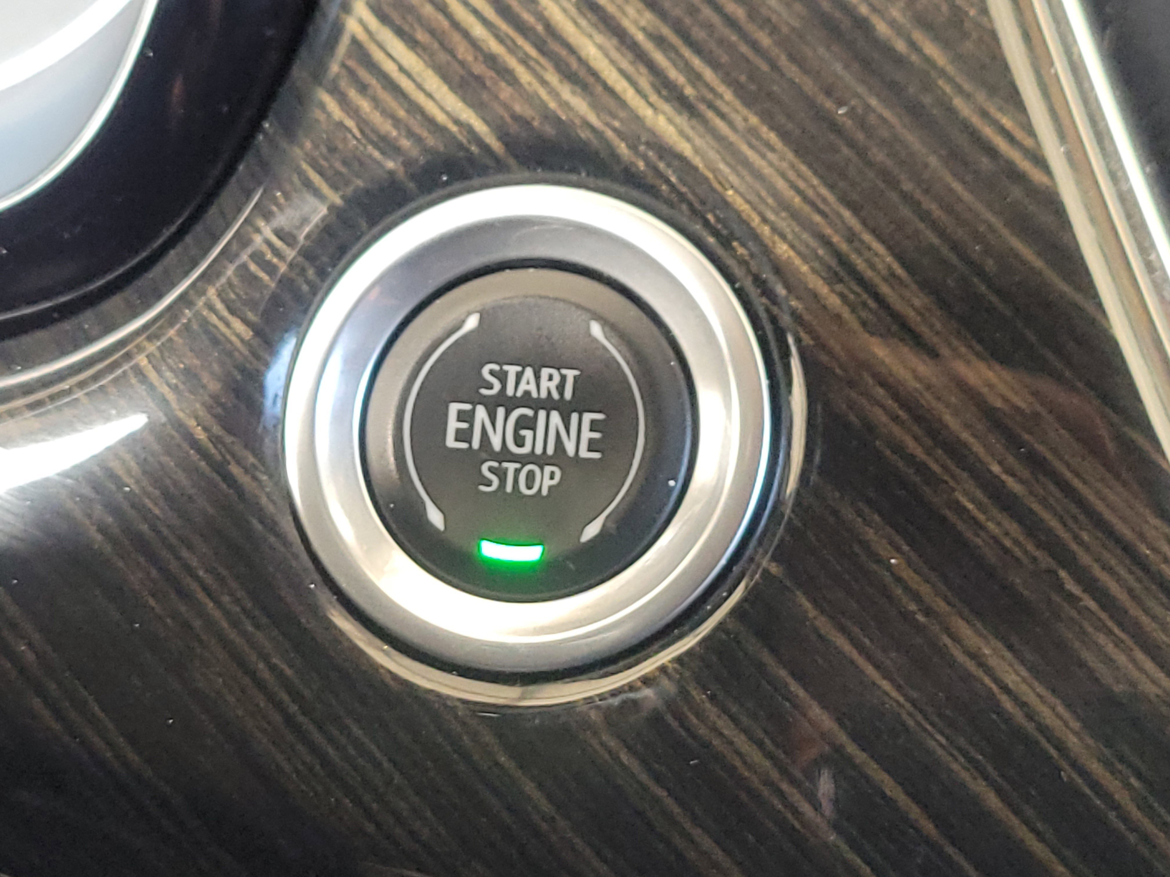 Used 2020 Cadillac XT6 Premium Luxury image 25