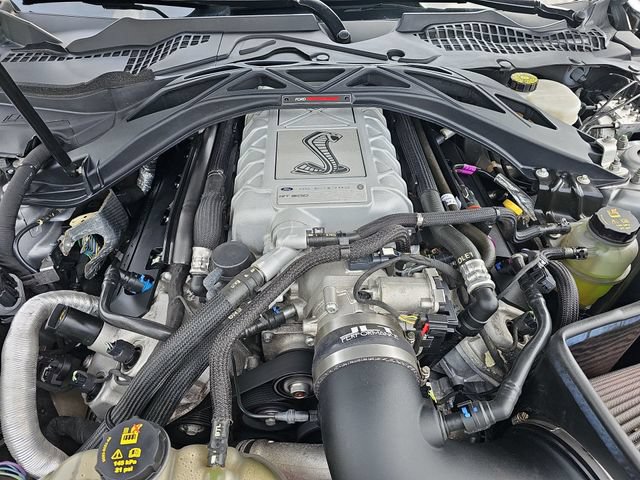 Used 2020 Ford Mustang Shelby GT500 w/ Technology Package RWD image 30