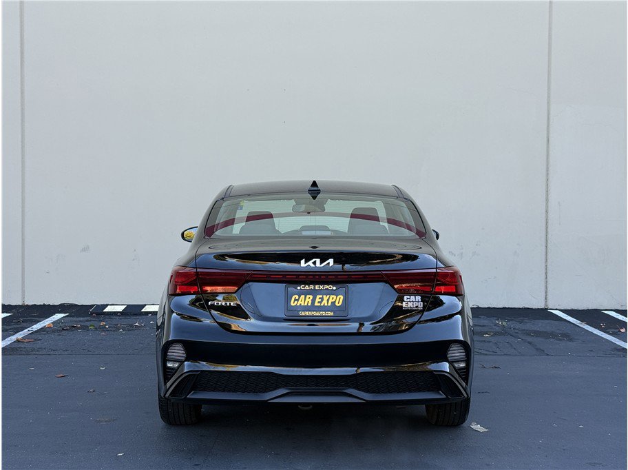 Used 2022 Kia Forte LXS image 5