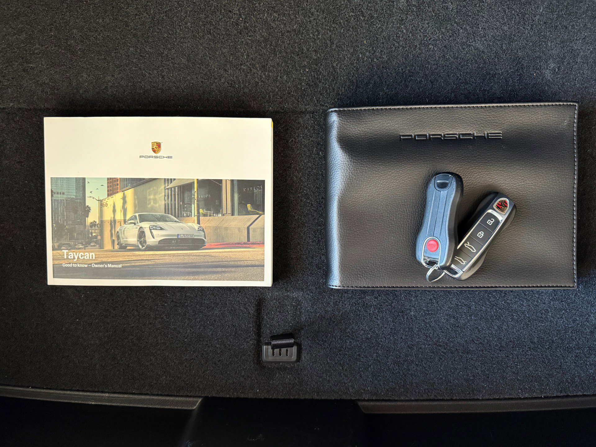 Used 2022 Porsche Taycan image 44