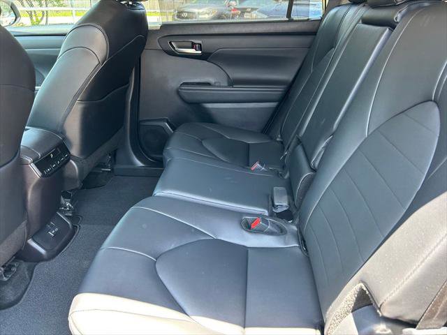 Certified 2026 Toyota Highlander XLE AWD/4WD image 19
