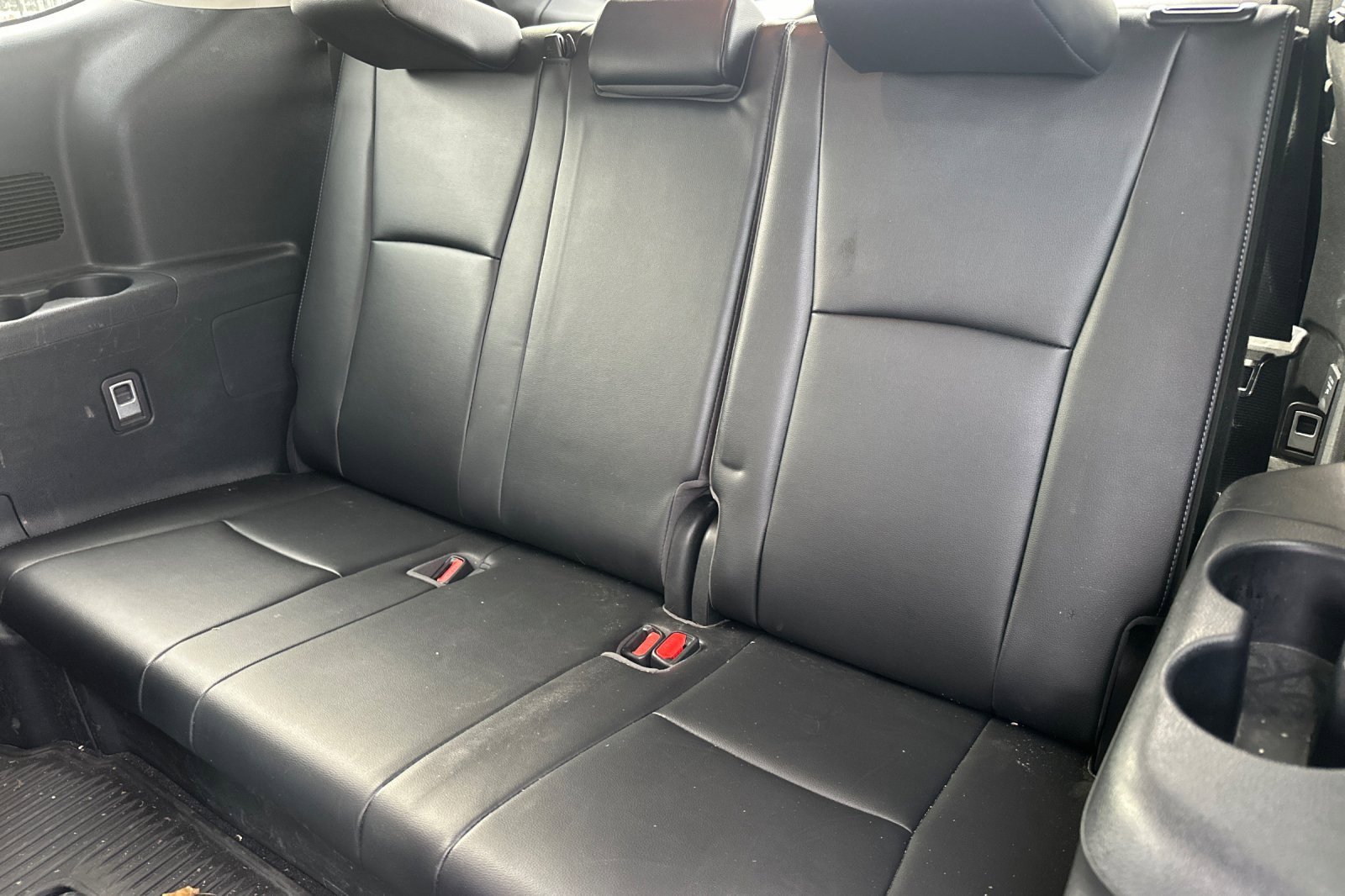 Used 2022 Toyota Highlander Limited image 18