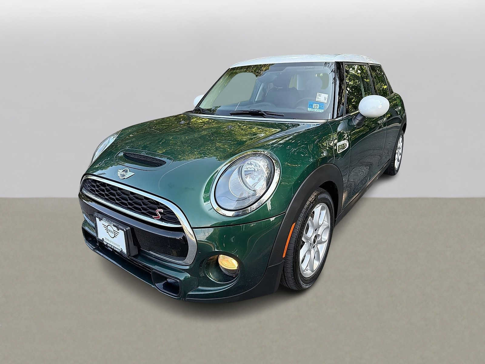 Used 2017 MINI Cooper S FWD image 1