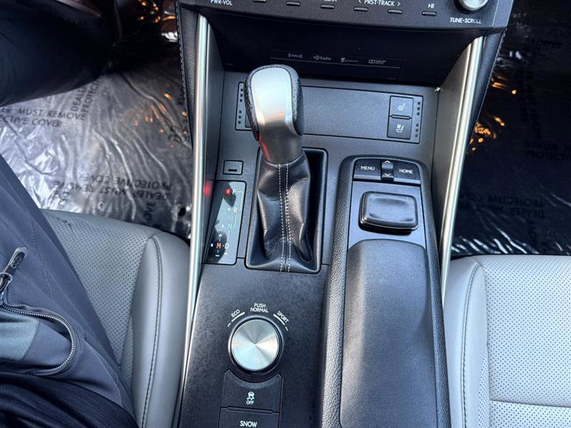 Used 2016 Lexus IS 200t w/ F Sport Package RWD image 35