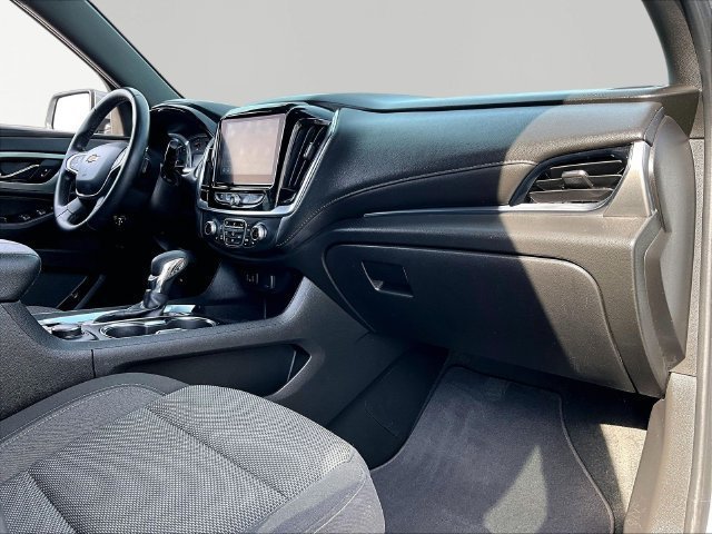 Used 2023 Chevrolet Traverse LT AWD/4WD image 14