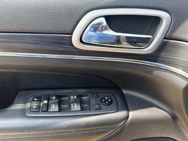 Used 2020 Jeep Grand Cherokee Limited w/ Luxury Group II RWD image 28