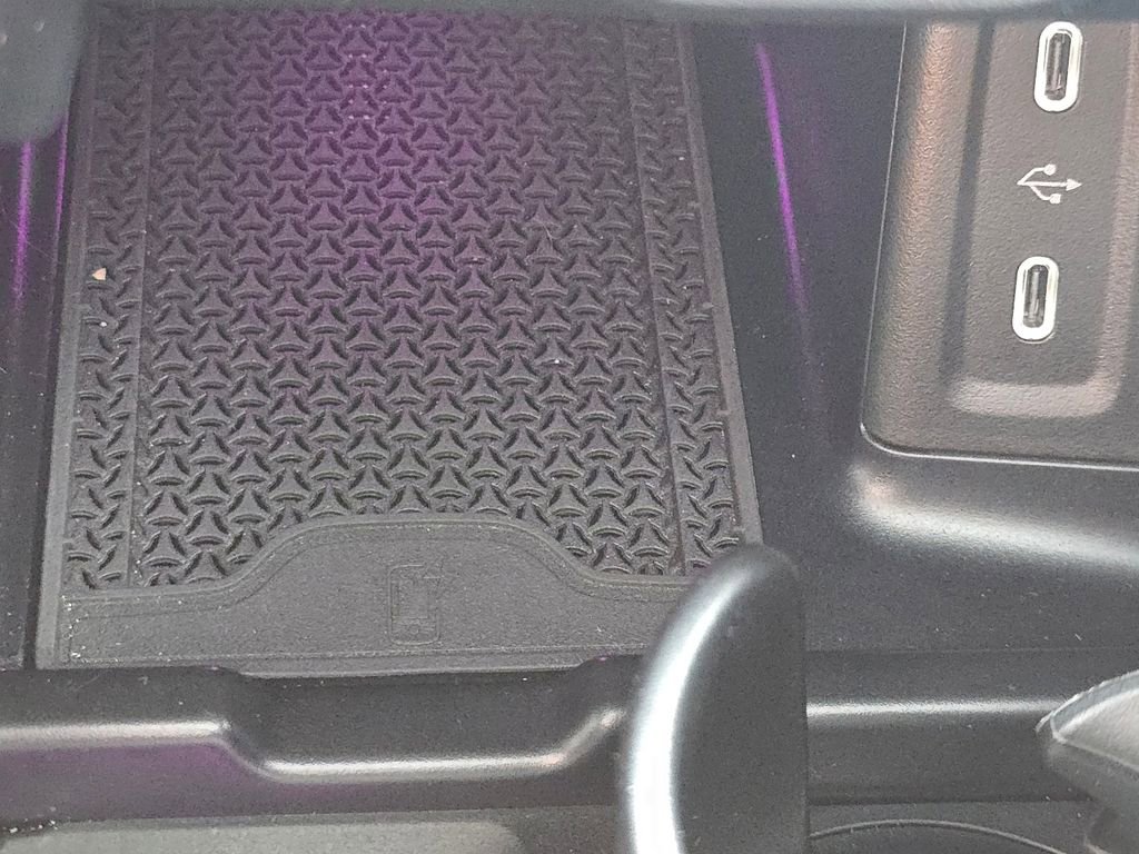 Used 2026 Mercedes-Benz GLC 300 4MATIC image 33