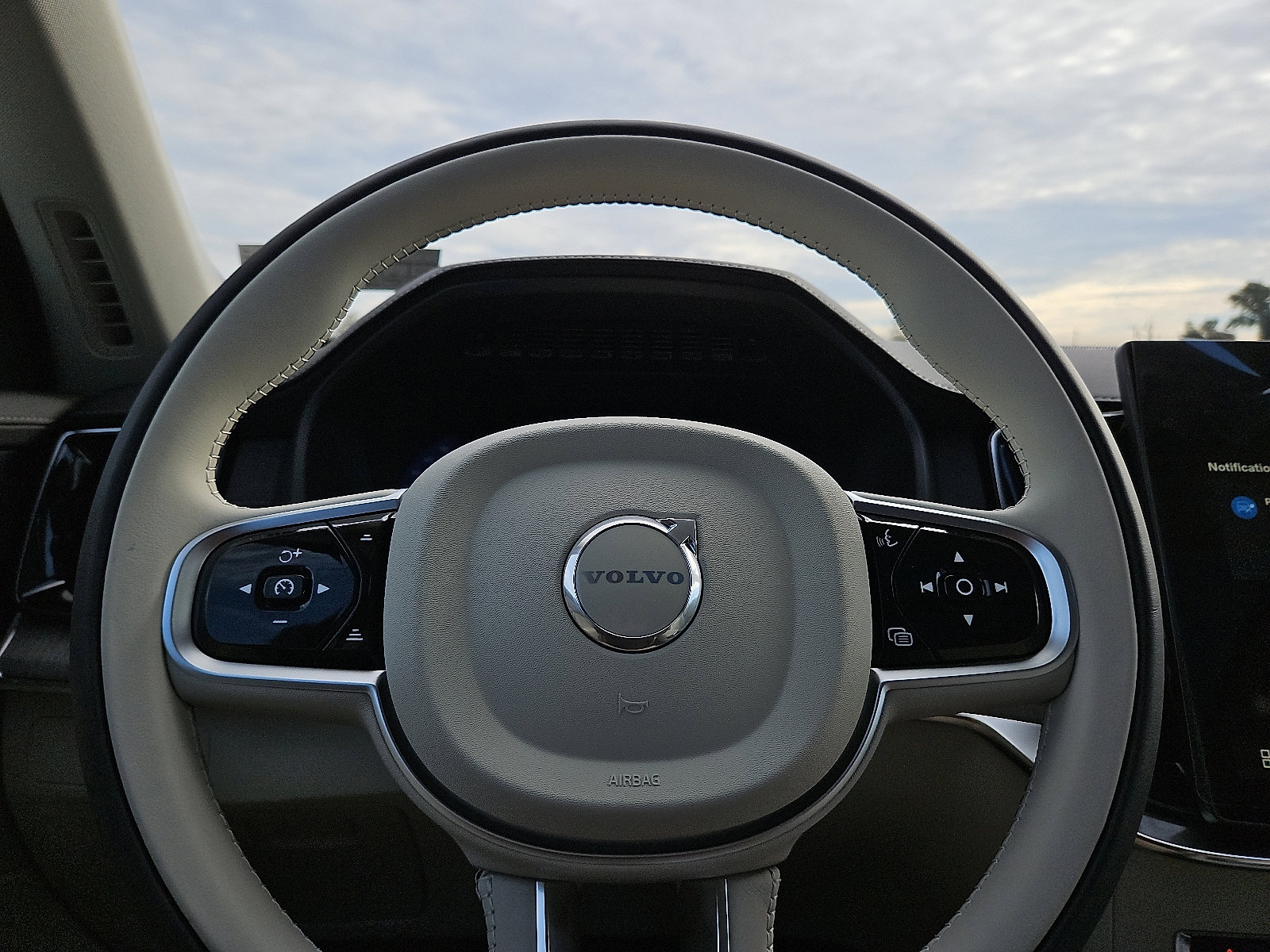 New 2026 Volvo XC90 B6 Ultra image 18