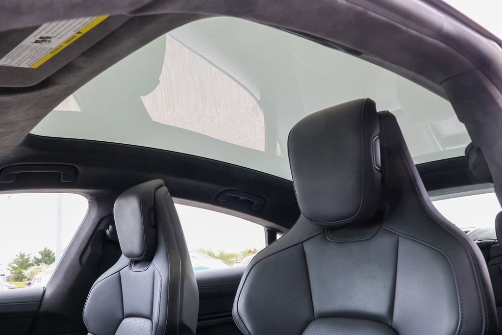 Certified 2022 Porsche Taycan GTS image 44