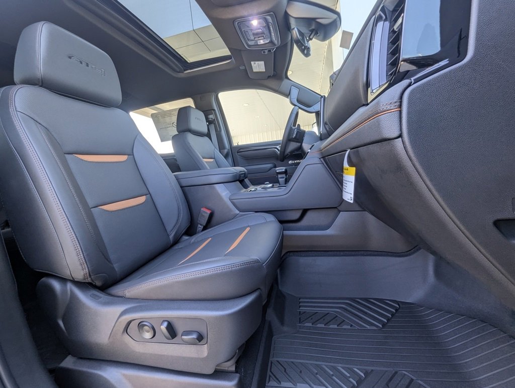 New 2026 GMC Sierra 1500 AT4 w/ AT4 Premium Package AWD/4WD image 16