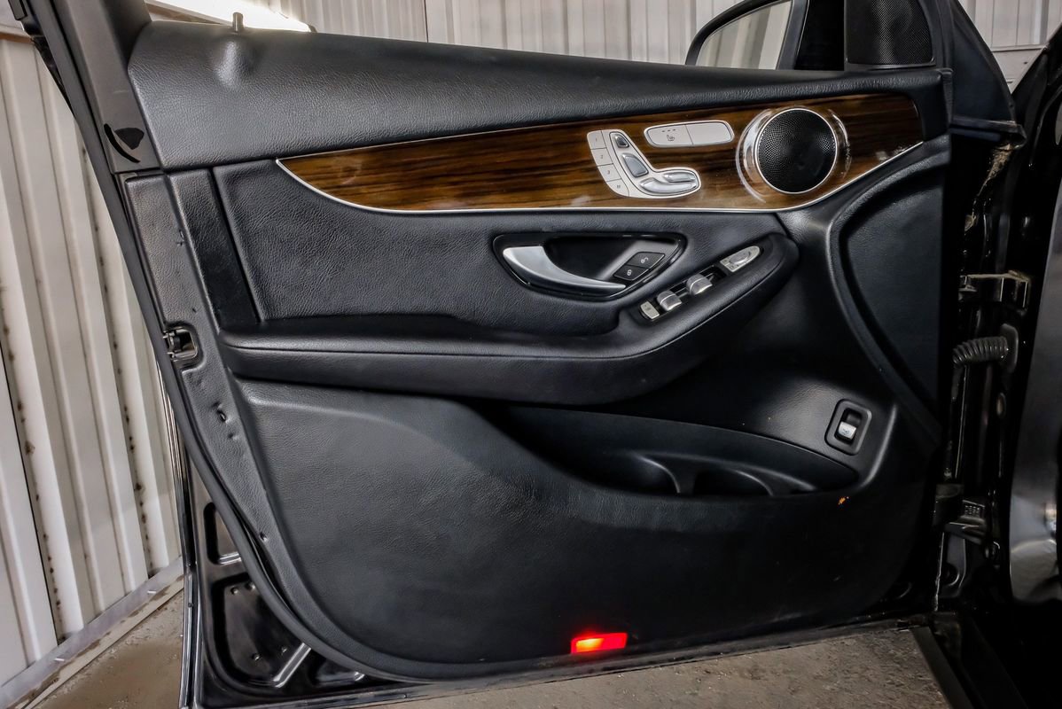 Used 2019 Mercedes-Benz GLC 300 image 43