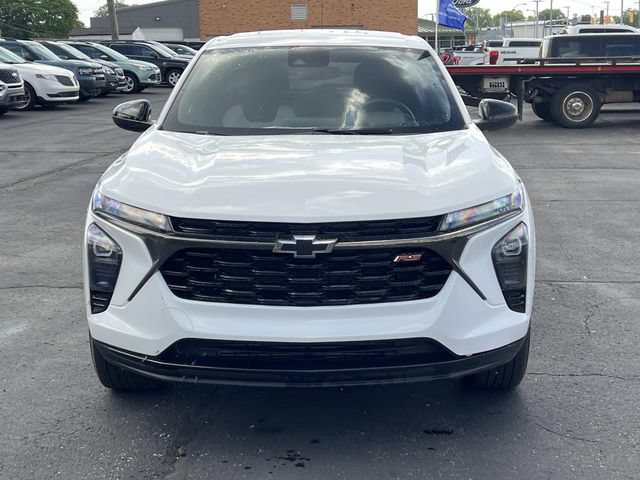Used 2024 Chevrolet Trax RS w/ Driver Confidence Package FWD image 8