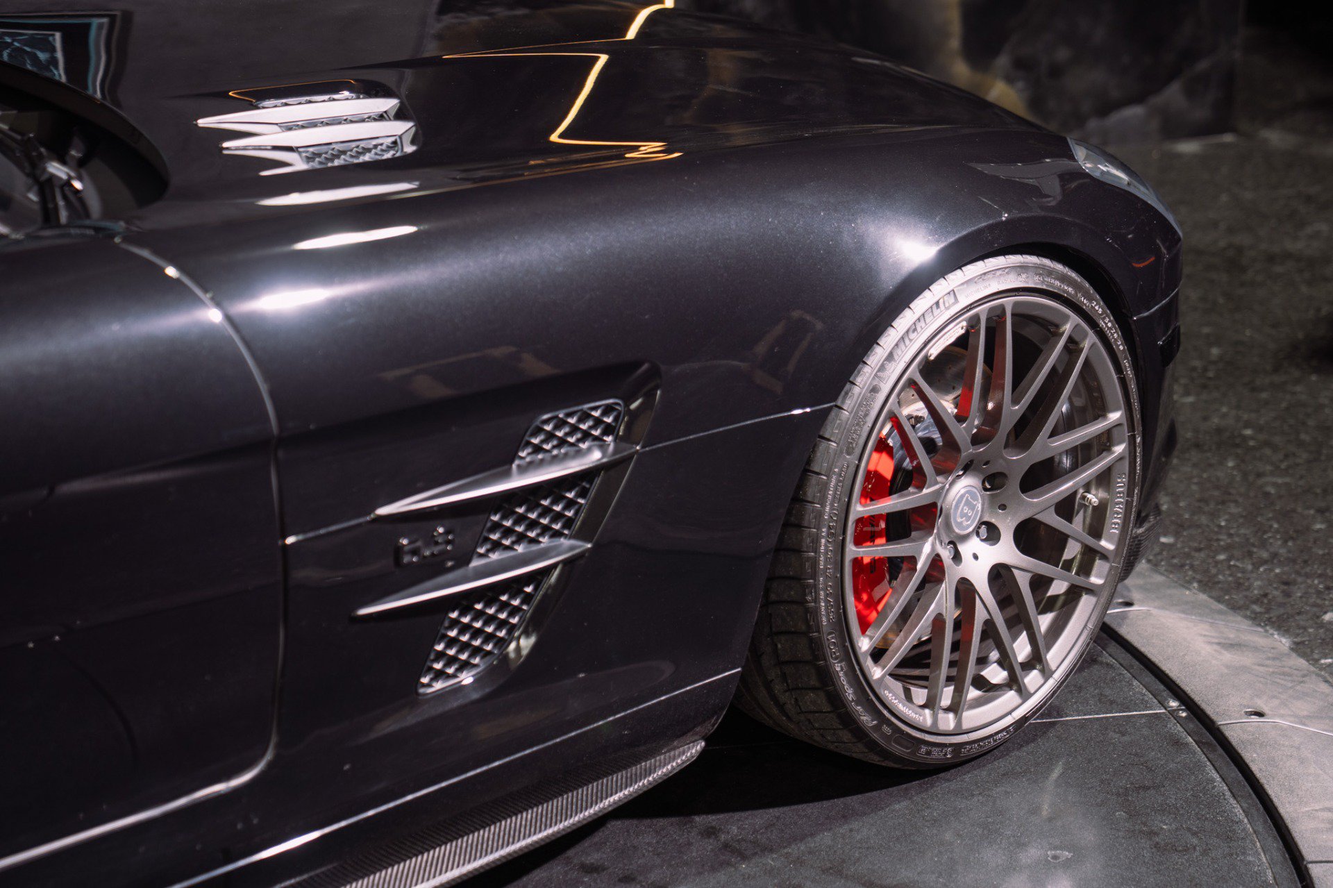 Used 2012 Mercedes-Benz SLS AMG Coupe image 16