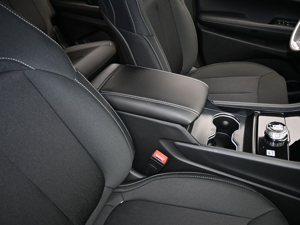 Used 2024 Jeep Grand Cherokee L Laredo image 35