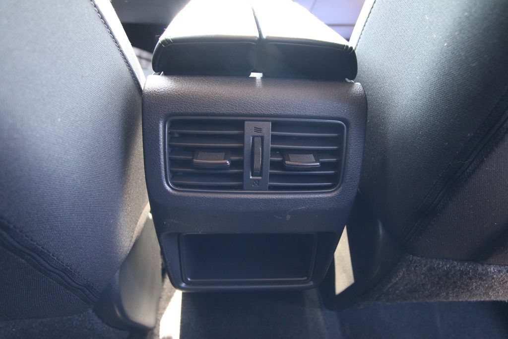 Used 2023 Nissan Rogue S AWD/4WD image 35