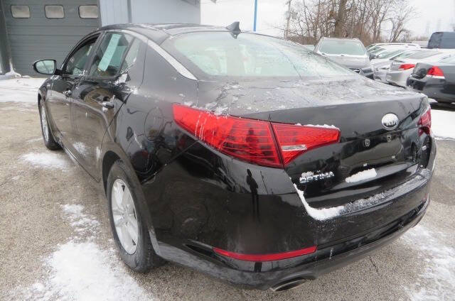 Used 2013 Kia Optima LX image 2