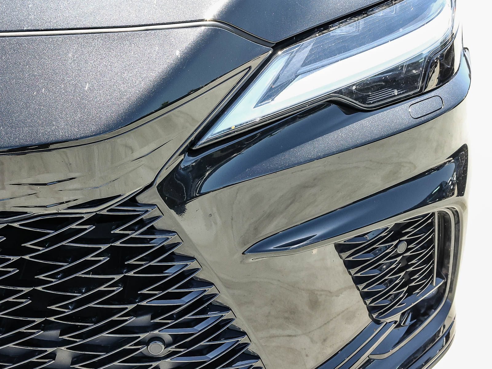 Used 2023 Lexus RX 500h F Sport w/ Cold Area Package AWD/4WD image 10