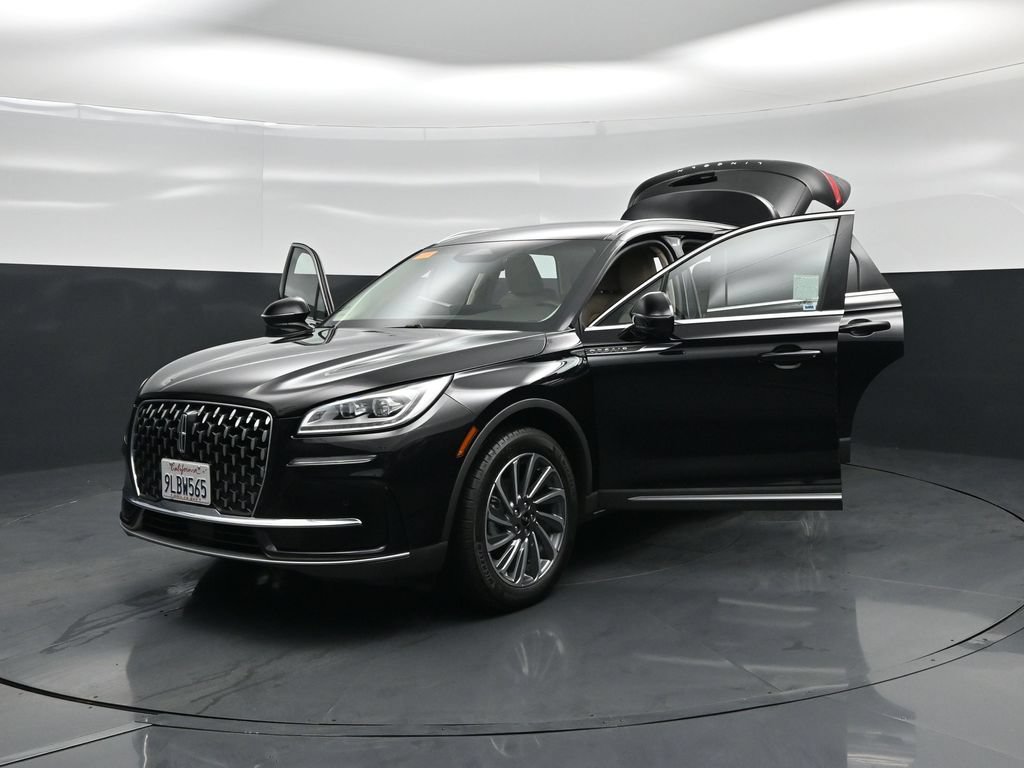 Used 2023 Lincoln Corsair Reserve w/ Equipment Group 201A FWD image 26