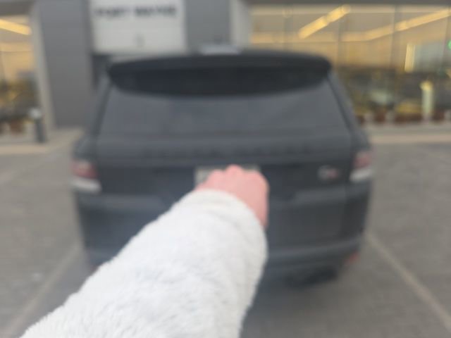 Used 2016 Land Rover Range Rover Sport SVR image 7