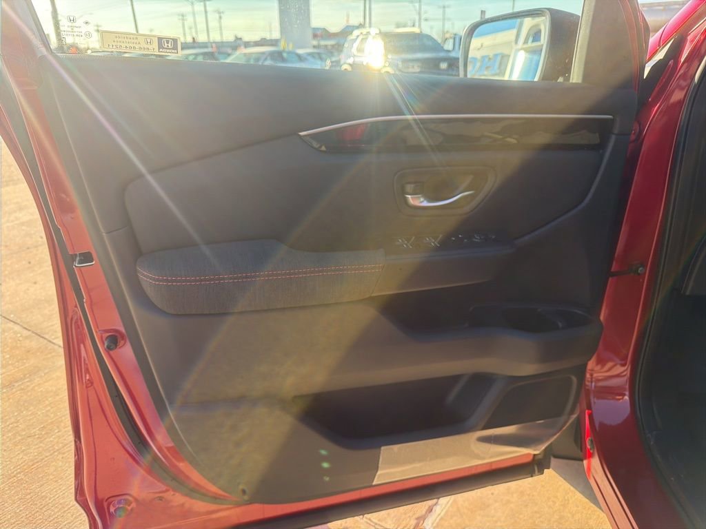 New 2026 Honda Pilot Sport image 6