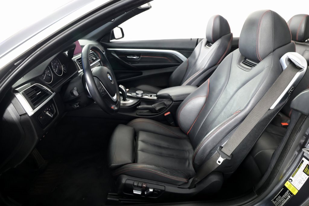 Used 2020 BMW 430i Convertible w/ Convenience Package image 17