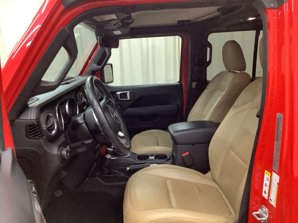Used 2018 Jeep Wrangler Unlimited Sahara AWD/4WD image 14