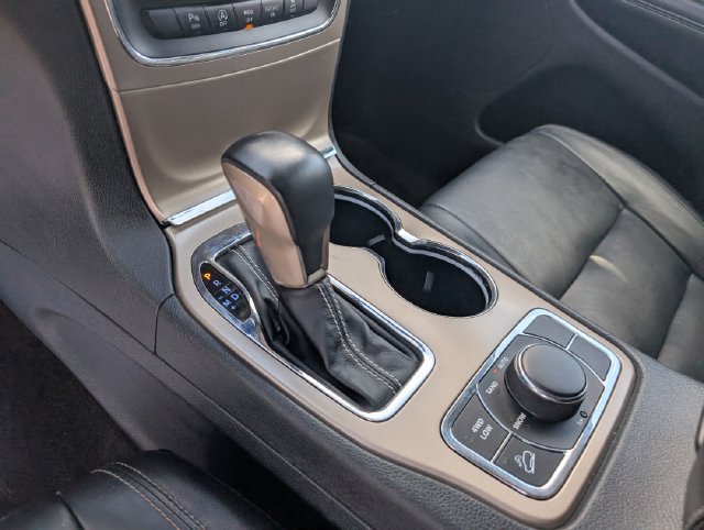 Used 2017 Jeep Grand Cherokee Limited AWD/4WD image 18