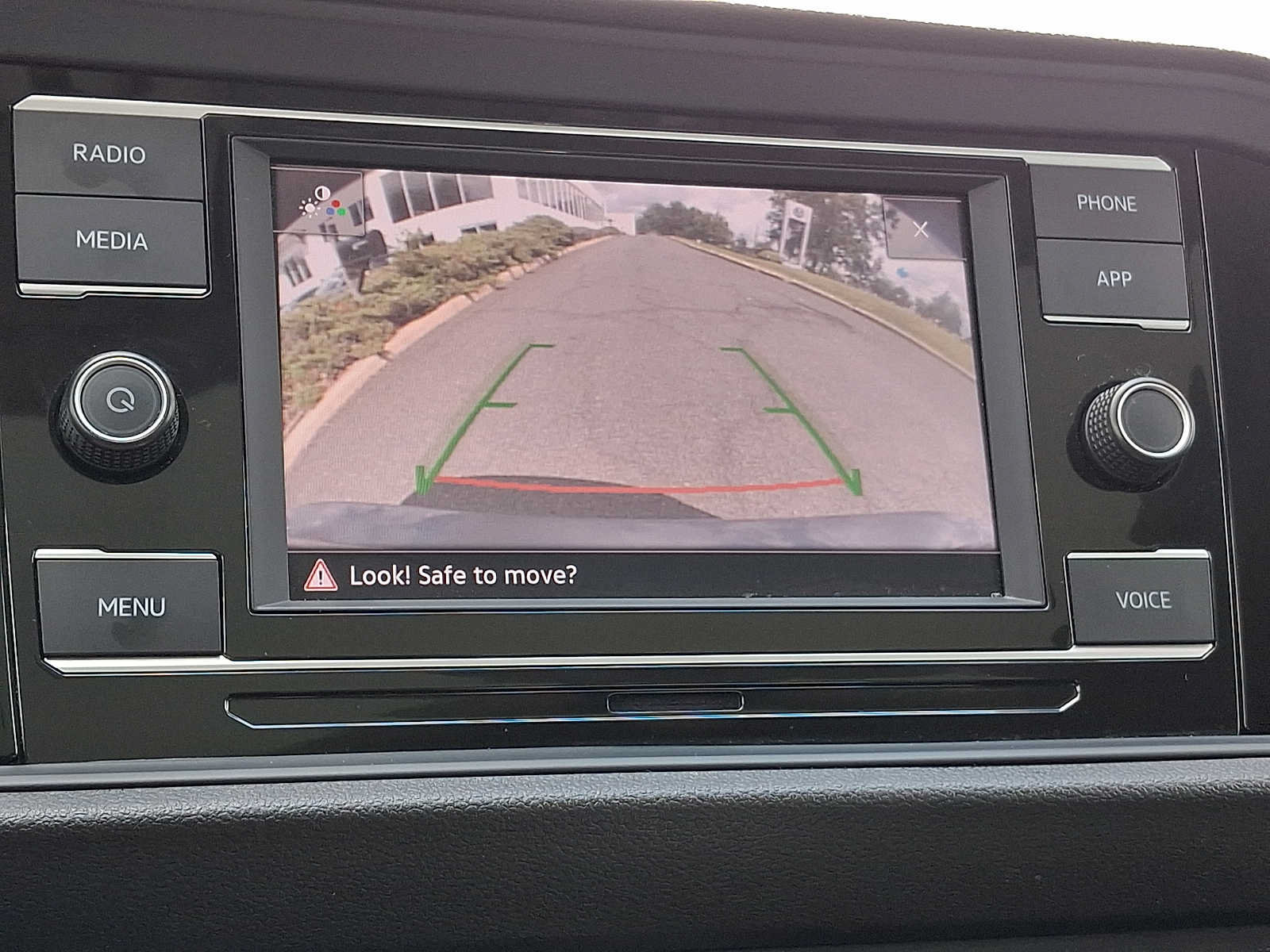 Certified 2023 Volkswagen Jetta SE FWD image 16