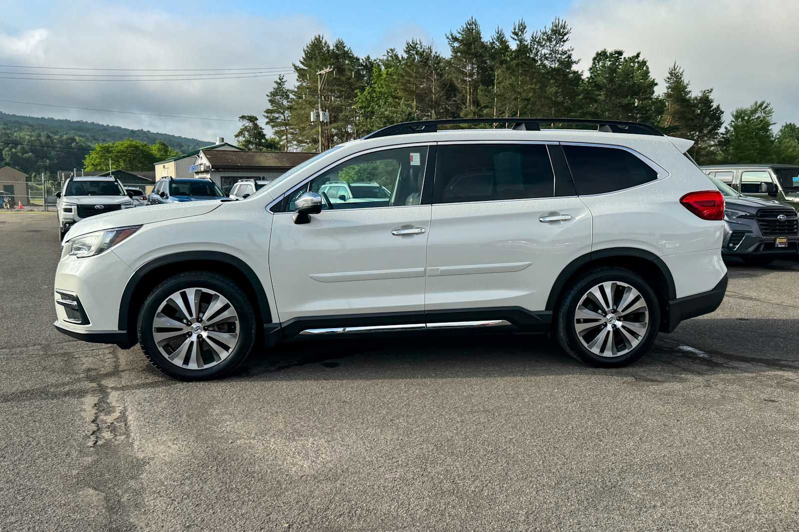 Used 2020 Subaru Ascent Touring AWD/4WD image 6