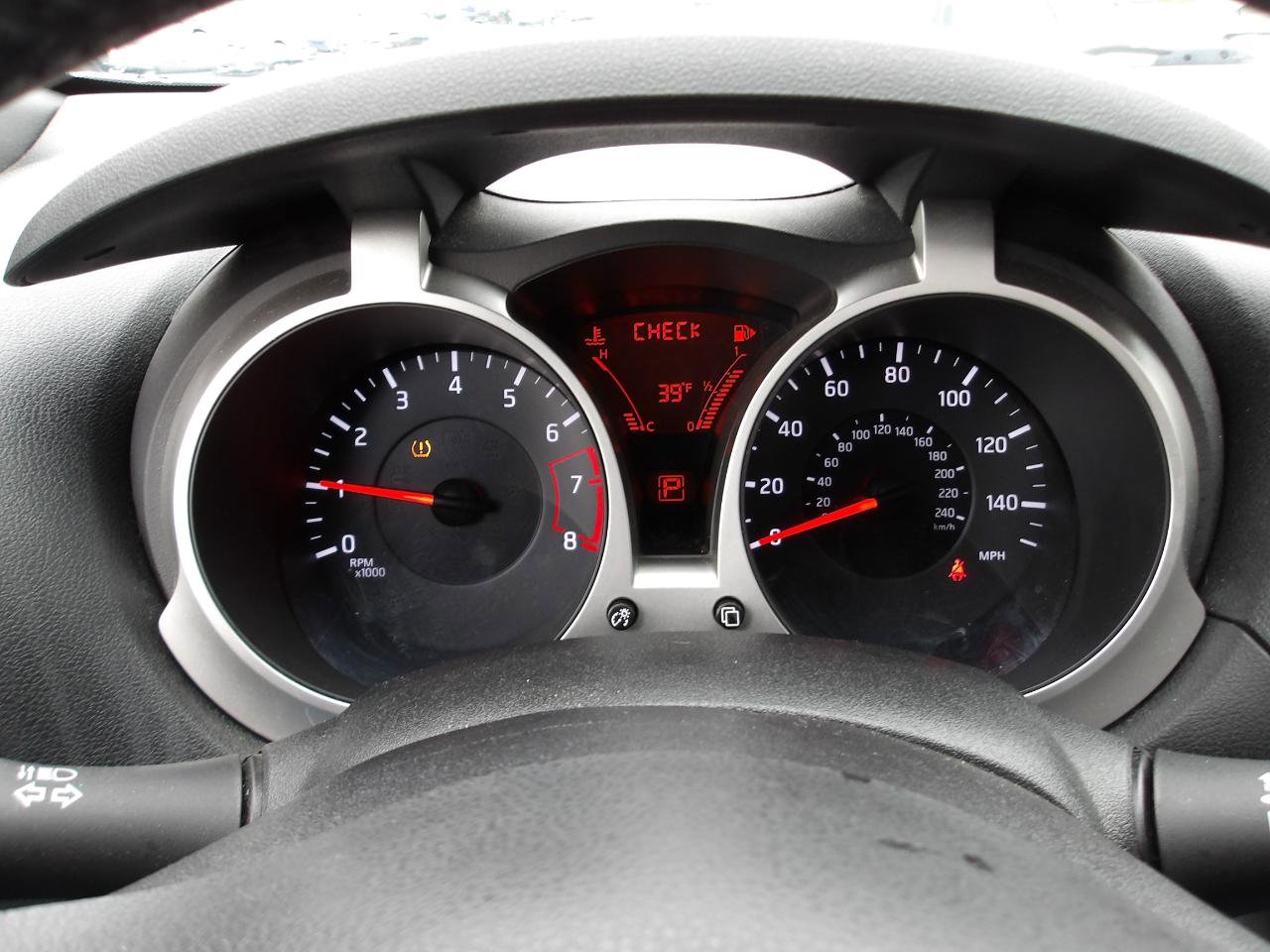 Used 2013 Nissan Juke SL w/ Chrome Pkg AWD/4WD image 18