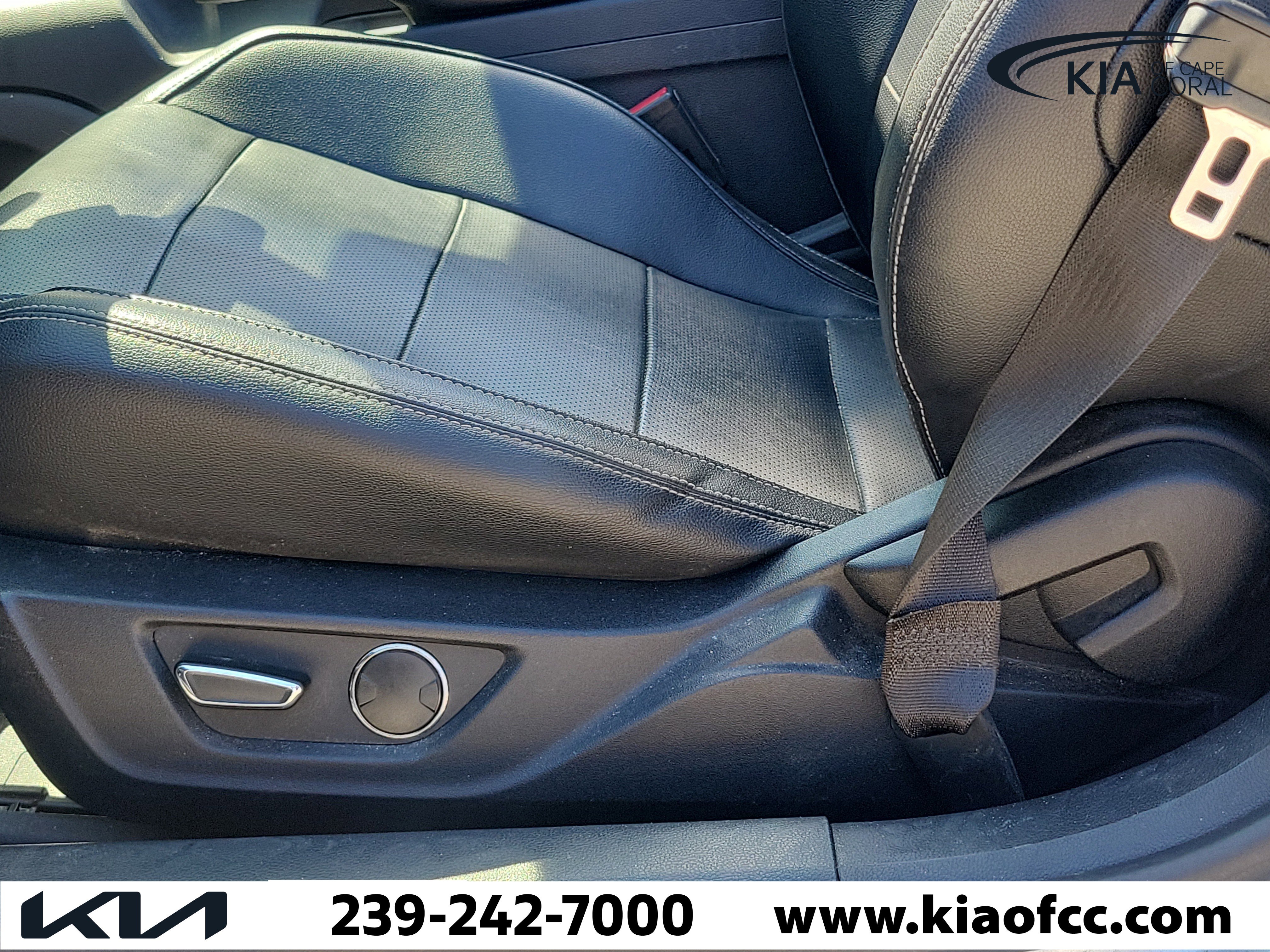 Used 2016 Ford Mustang Premium RWD image 12