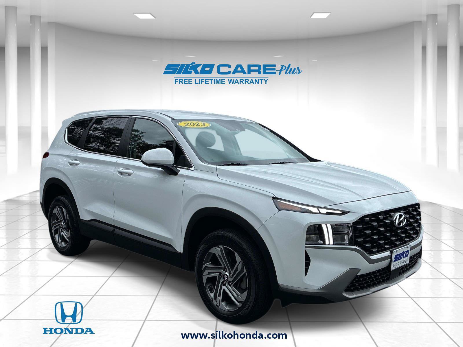 Used 2023 Hyundai Santa Fe SE AWD/4WD image 1