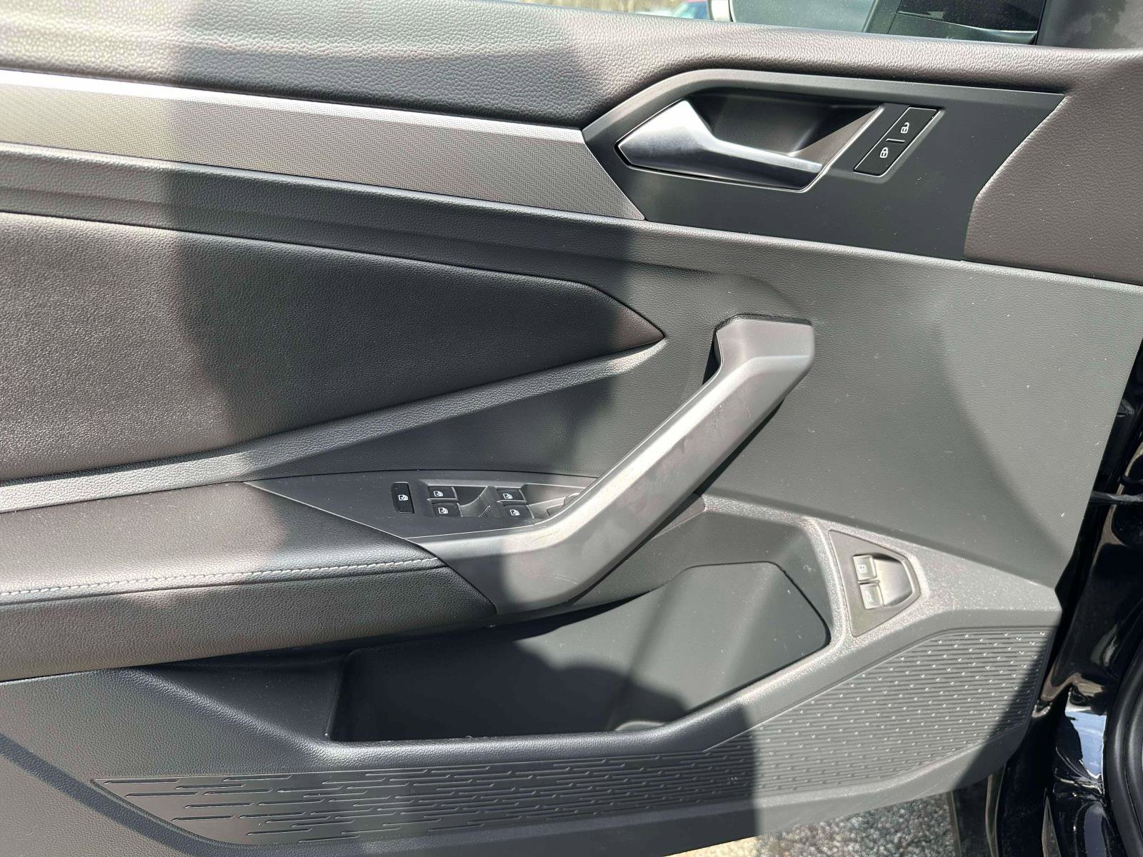 Certified 2023 Volkswagen Jetta Sport image 14