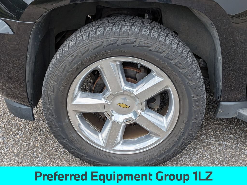 Used 2013 Chevrolet Avalanche LTZ RWD image 12