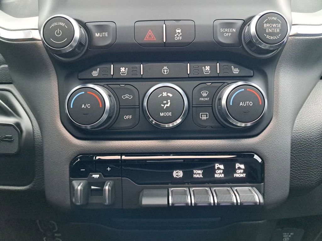 Used 2022 RAM 3500 Laramie w/ Night Edition image 22