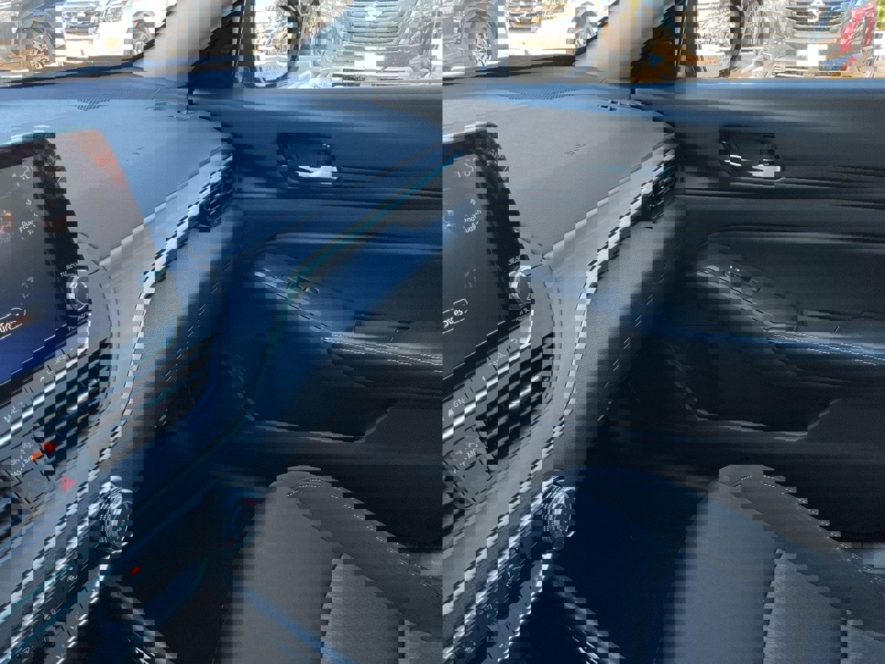 Used 2024 Nissan Altima 2.5 SV image 35