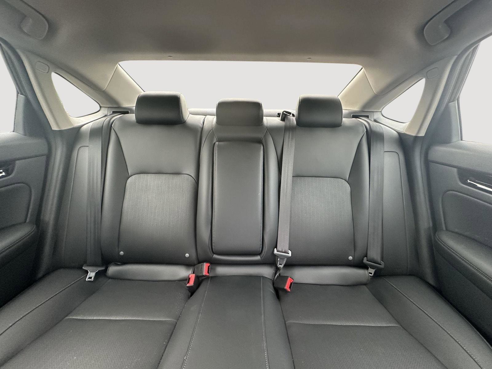 Used 2022 Honda Civic Touring image 13