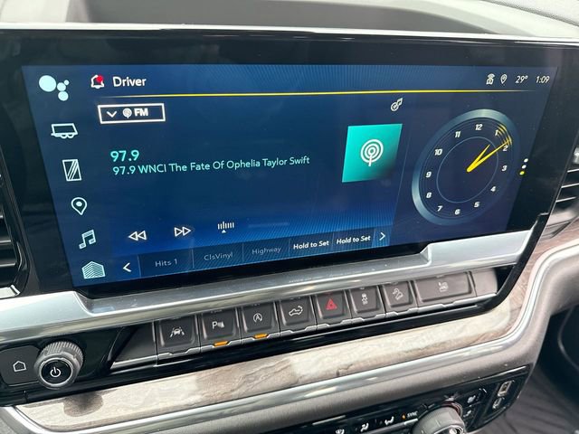 Used 2025 Chevrolet Silverado 1500 LTZ image 16