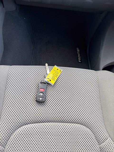 Used 2019 Nissan Frontier SV image 30