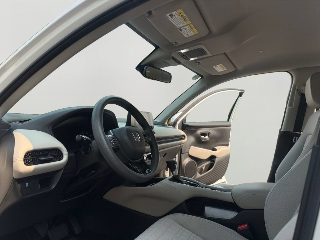 Certified 2024 Honda HR-V LX image 9