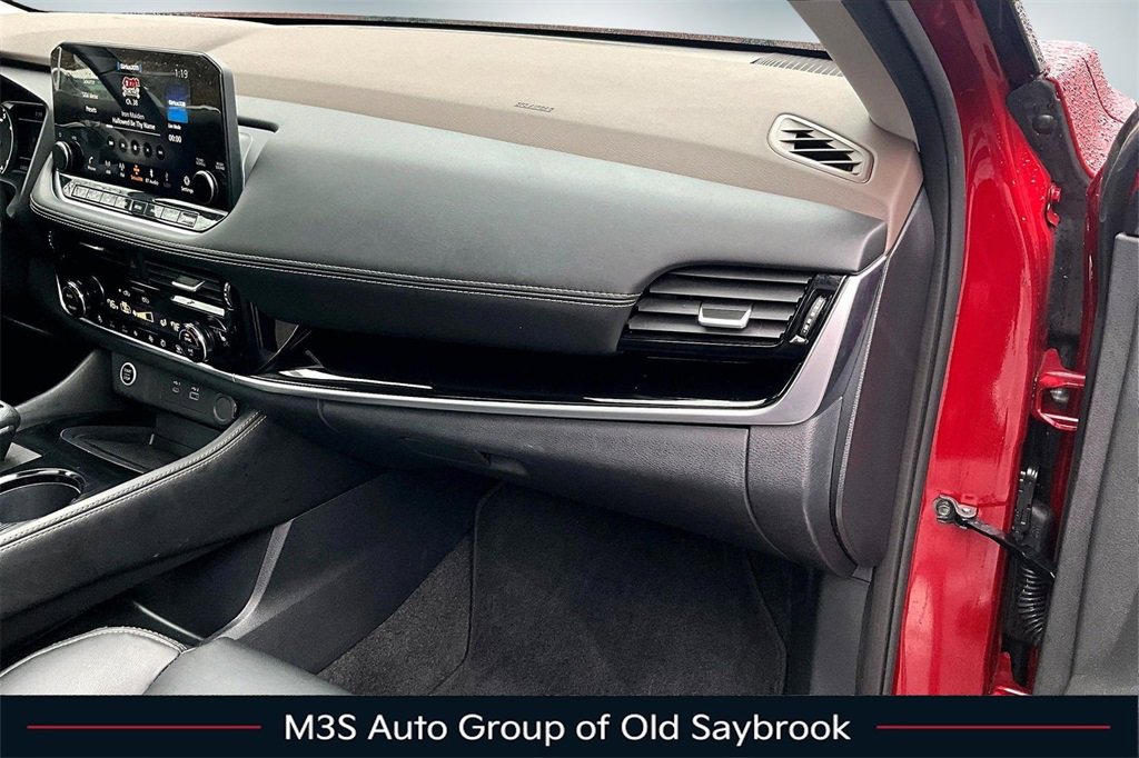 Used 2023 Nissan Rogue SL w/ SL Premium Package image 26