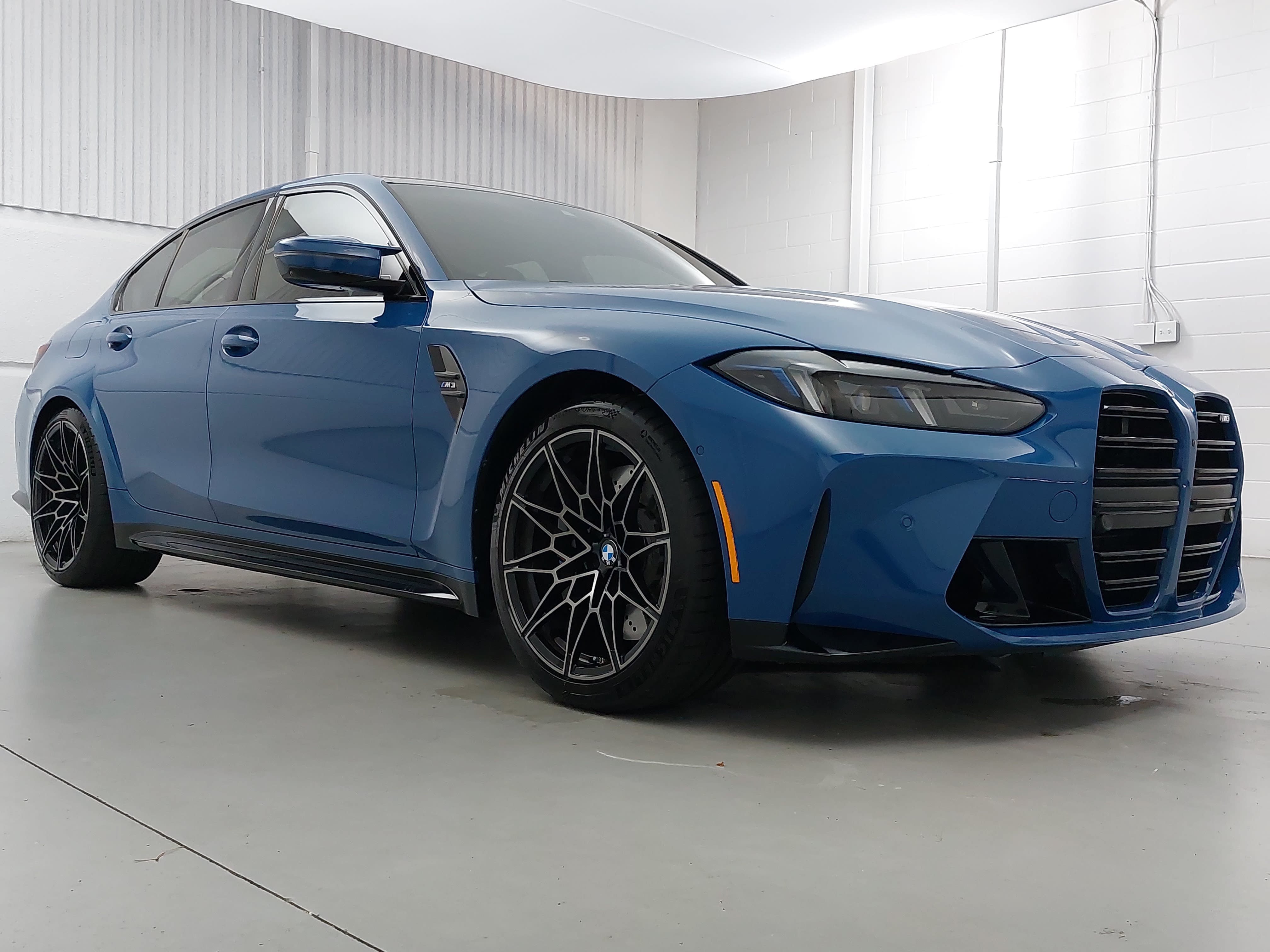 Used 2025 BMW M3 w/ Executive Package RWD image 9
