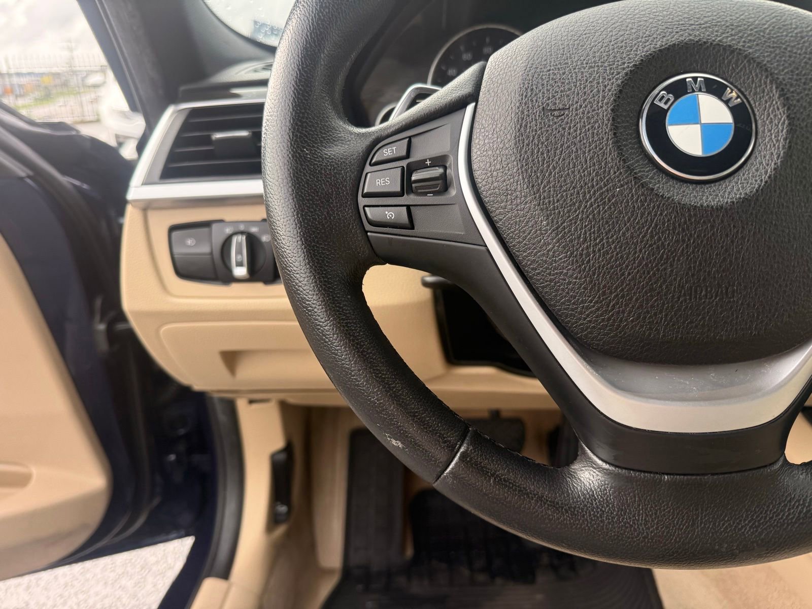 Used 2016 BMW 328i Sedan RWD image 17