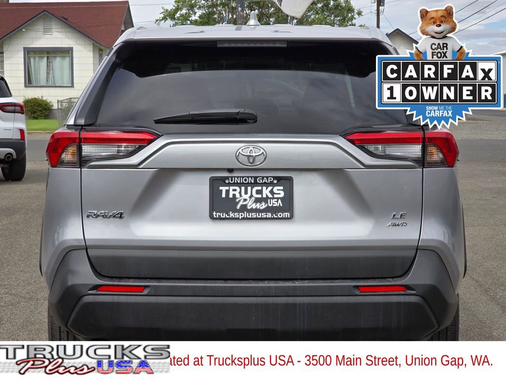 Used 2023 Toyota RAV4 LE image 4